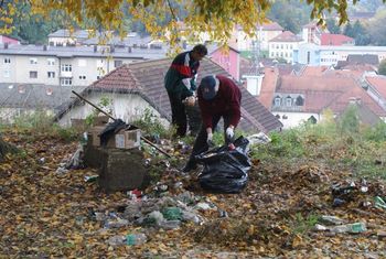 Čiščenje okolice Gradu Javornik Čiščenje okolice Gradu Javornik
