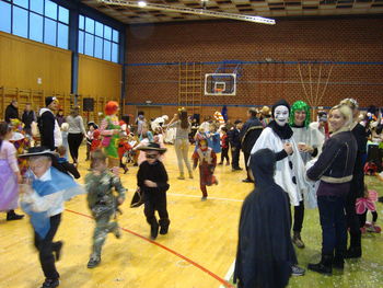 OTROŠKO PUSTOVANJE V BILJAH OTROŠKO PUSTOVANJE V BILJAH