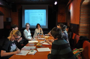 Posvet o sovražnem govoru