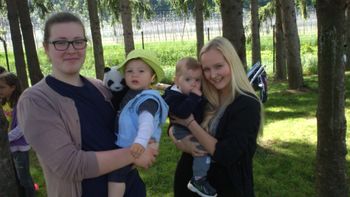 DRUŽENJE MALČKOV Z OSNOVNOŠOLKAMI