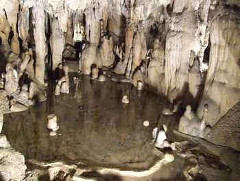 Županova jama pri Grosuplju vabi na obisk kraškega podzemlja tudi pozimi