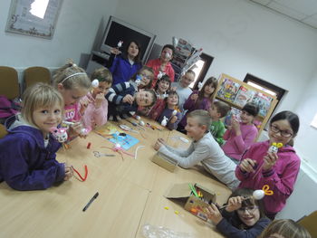 Po pravljici diši ...