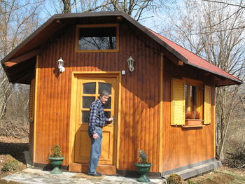 Umrl ustanovitelj Endovitala