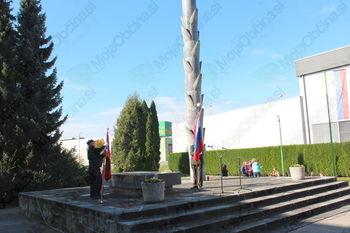 Žalne slovesnosti pred obeležji NOB