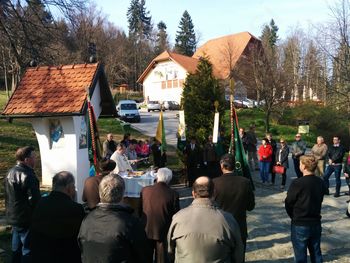 Niso pridne zgolj čebele, pridni smo tudi čebelarji Niso pridne zgolj čebele, pridni smo tudi čebelarji