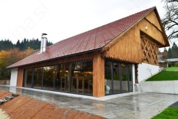 Star kozolec postal čudovit piknik prostor Star kozolec postal čudovit piknik prostor