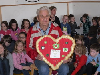 PALČKOV JOŽA PRAZNUJE