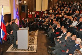 »POLJE, KDO BO TEBE LJUBIL«