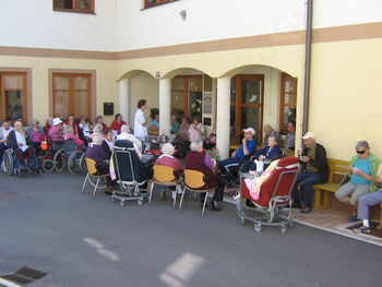 Poletje . . . čas vročine in sladoleda