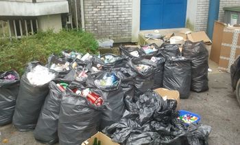 Zbrali celo "jupol" kanto zamaškov za malega Nika Zbrali celo "jupol" kanto zamaškov za malega Nika