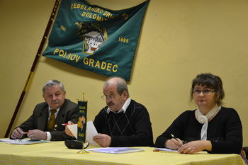 Leto 2012 z eno najslabših čebelarskih letin