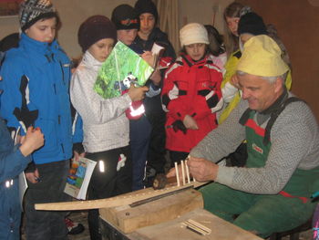 IZDELAVA GRABELJ