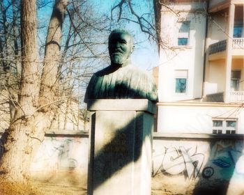 Ukraden kip dr. Šlajmerja