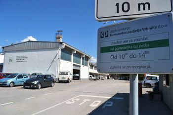 Dodaten brezplačen zabojnik za plenice