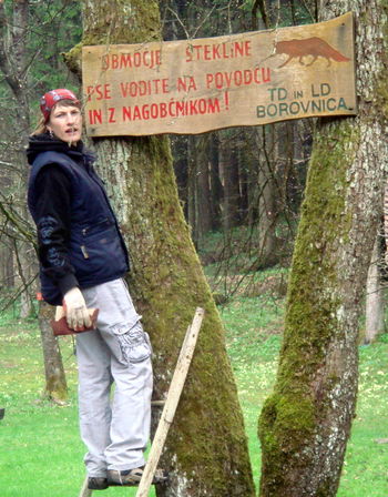 Opozorilna tabla še ni bila obnovljena.
