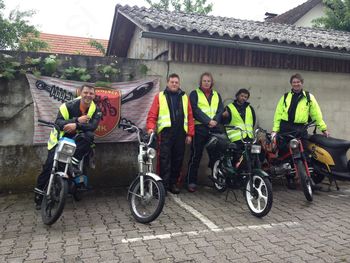 POLETJE V MOTO KLUBU POLETJE V MOTO KLUBU