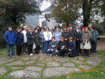 Obiskali Polhov Gradec in Poljansko dolino