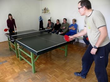 Dobre karte, hitra žoga in šah mat