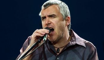 PREDBOŽIČNI KONCERT V PODZEMLJU PECE - ZORAN PREDIN PREDBOŽIČNI KONCERT V PODZEMLJU PECE - ZORAN PREDIN