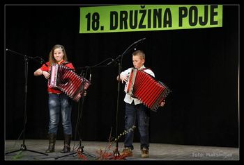 DRUŽINA POJE 2013 