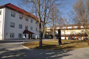 Dnevni center za starejše Vsi smo ena generacija danes odprl vrata