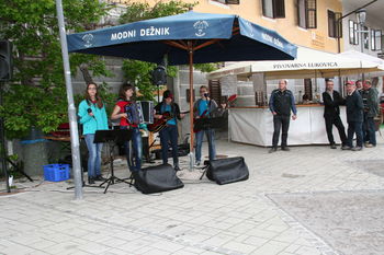 Rokovnjaška tržnica