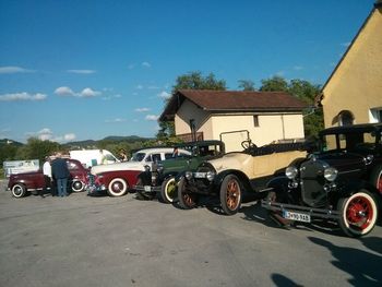 Na domačiji Rus so s prijetnim večerom prižgali luč v temi slepim in slabovidnim