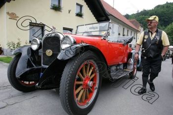 19. vseslovensko srečanje oldtimerjev s postankom v Grosupljem