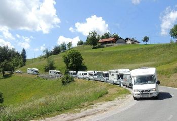 Spomladanska avtodomarska karavana po Srcu Slovenije