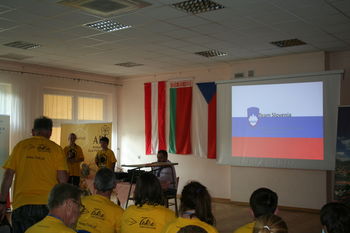 Mednarodno srečanje mladih čebelarjev