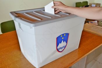 Na območju Našega časopisa izvoljena Hainz in Logar