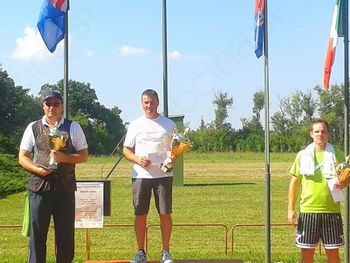 Uspešni strelci na glinaste golobe