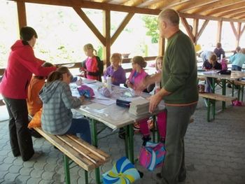 XXll. OTROŠKA LIKOVNA KOLONIJA – LOM 2014