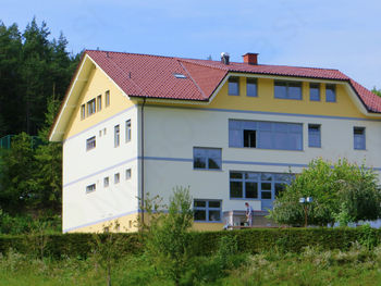 Energetsko sanirana POŠ Dole Energetsko sanirana POŠ Dole