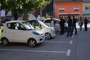 PREDSTAVITEV ELEKTRO MOBILNOSTI IN ELEKTRIČNIH VOZIL