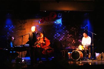 Mariusz Bogdanowicz Quartet - Syntonia  