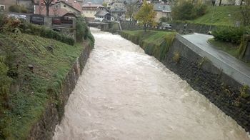 Pretoki tržiških vodotokov in nivoji podtalnice so blizu najvišjih zgodovinsko doseženih višin