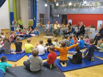 Španski pisatelj obiskal otroke v Borovnici