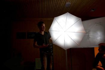 Fotografska delavnica: Zaslonka – odprta ali zaprta? z Aperturia poročna poezija