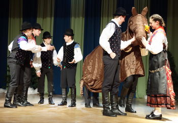 Vedno sveži in izvirni, preprosto – folklorna skupina Šumnik