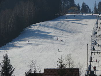 Športno obarvane zimske počitnice na Ravnah
