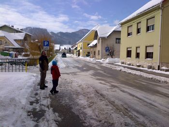 Žalostna podoba trga Vransko ob slovenskem kulturnem prazniku
