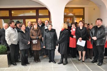 Velikonočna razstava v grosupeljski knjižnici