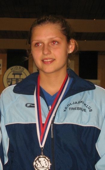 Nika peta na DP v kombinaciji