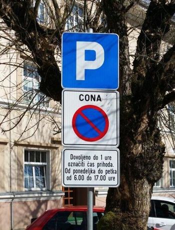 MODRA CONA pred občinsko stavbo – NAVODILA ZA OZNAČEVANJE ČASA PARKIRANJA
