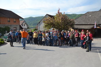 Tradicionalni pohod po poteh krajevne skupnosti Loka