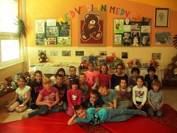 Medvedi in medvedki