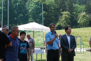 Odprtje športnega poligona pri stadionu na Ravnah Odprtje športnega poligona pri stadionu na Ravnah
