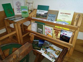 Rastoča knjiga tudi na Podstenicah Rastoča knjiga tudi na Podstenicah