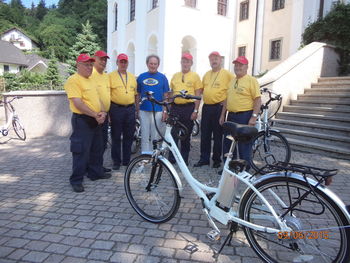 VETERANI PGD PREDDVOR NA KOLESARSKEM IZLETU